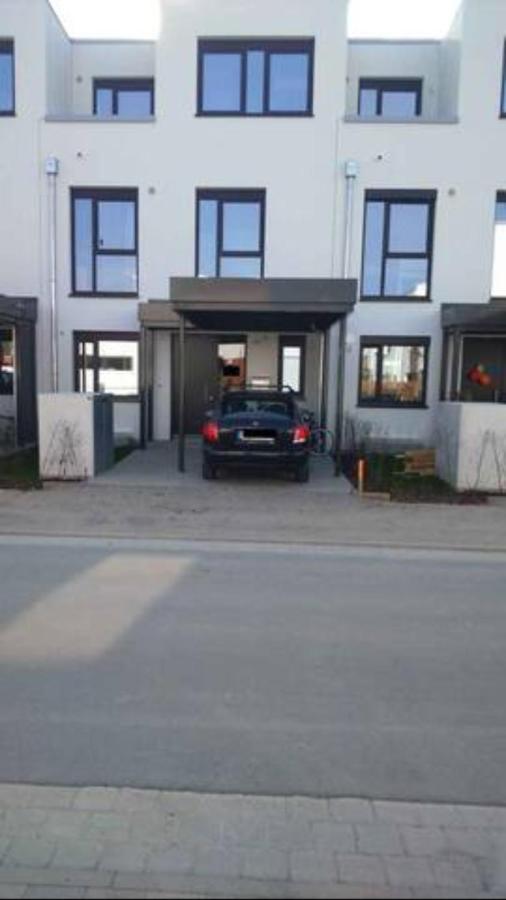 Privat Zimmer Richtung Messe 하노버 외부 사진
